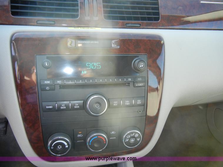 image for item C4377 2008 Chevrolet Impala LS