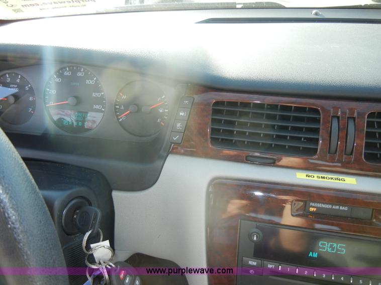 image for item C4377 2008 Chevrolet Impala LS