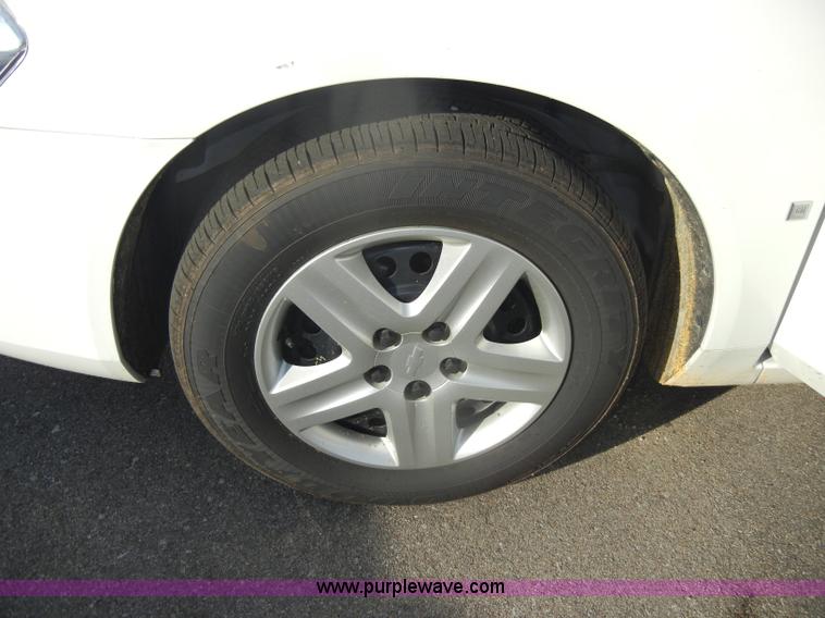 image for item C4377 2008 Chevrolet Impala LS