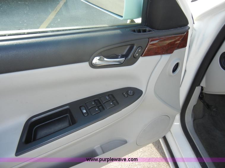 image for item C4378 2007 Chevrolet Impala LS