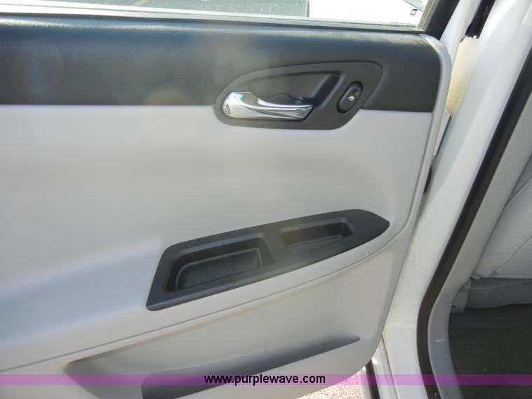 image for item C4379 2007 Chevrolet Impala LS