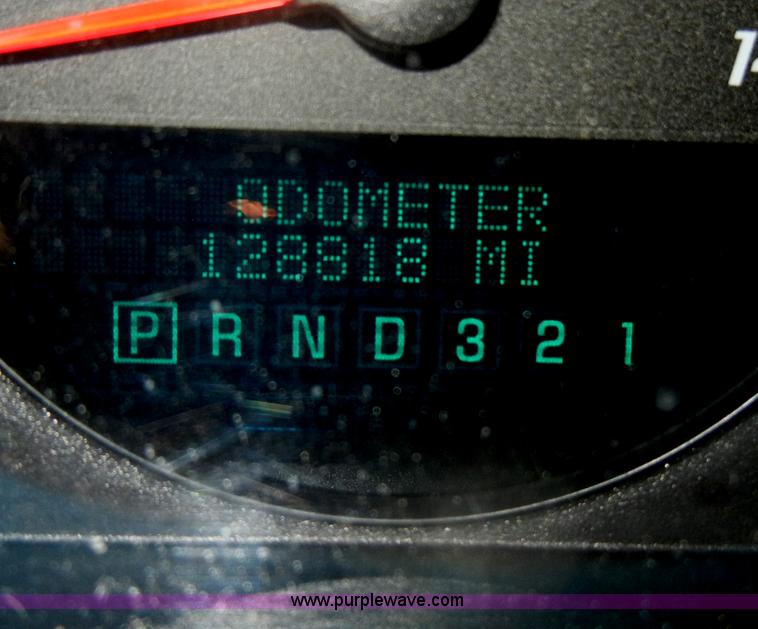 image for item C4380 2007 Chevrolet Impala LS