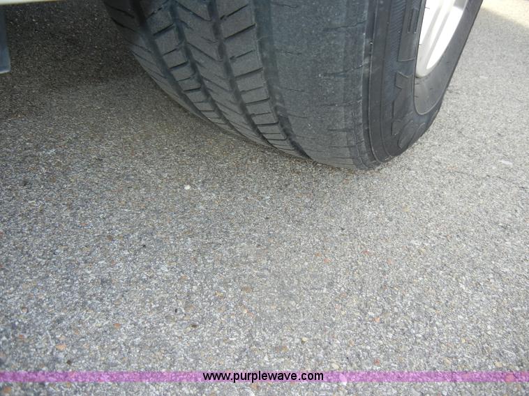 image for item C4380 2007 Chevrolet Impala LS