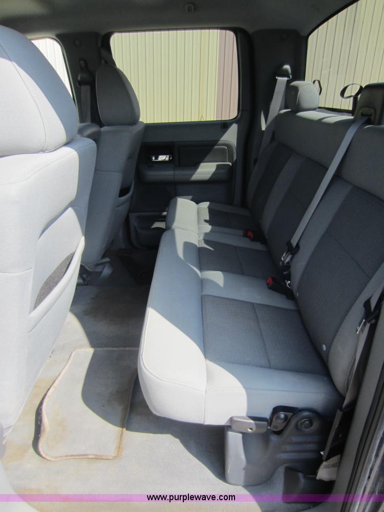 image for item C5411 2004 Ford F150 XLT Super Crew pickup truck