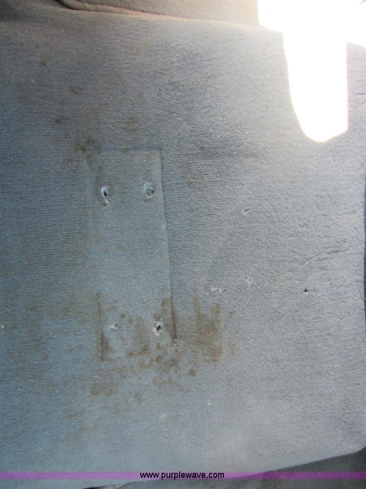 image for item C5411 2004 Ford F150 XLT Super Crew pickup truck