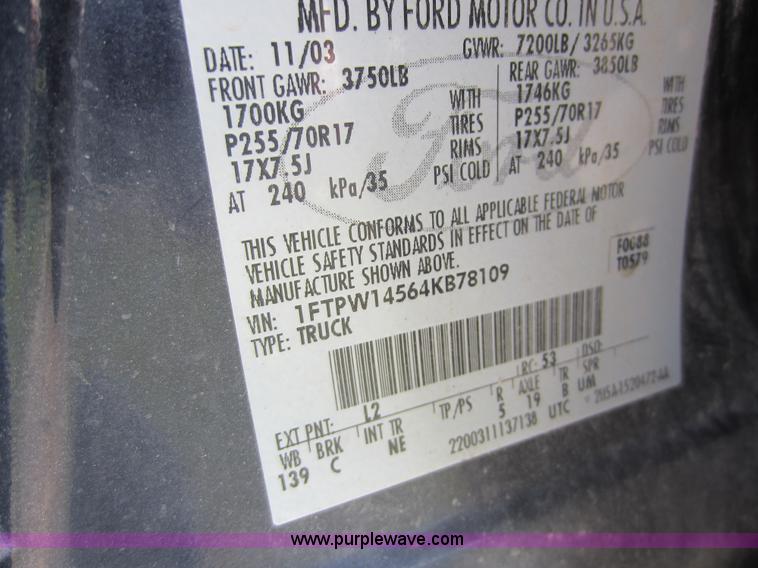 image for item C5411 2004 Ford F150 XLT Super Crew pickup truck