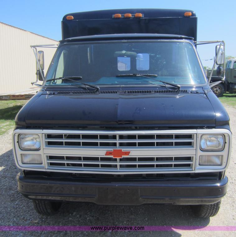 image for item C5412 1988 Chevrolet G30 van