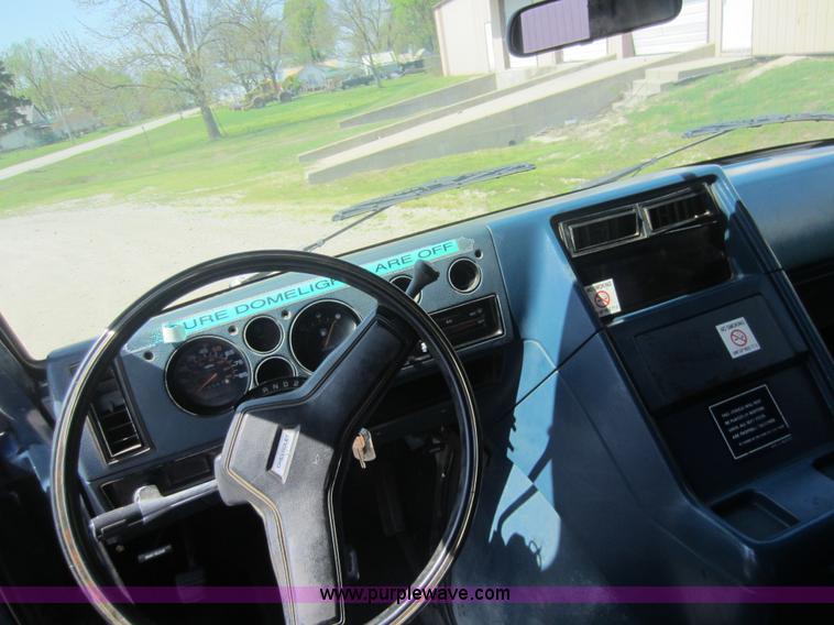 image for item C5412 1988 Chevrolet G30 van