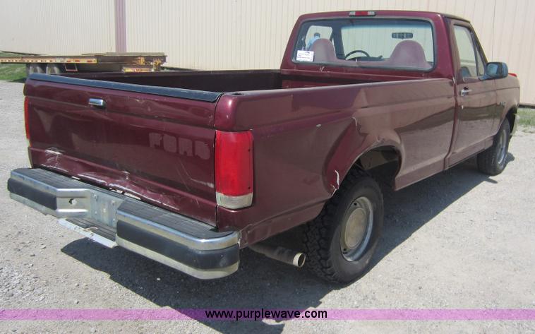 image for item C5413 1996 Ford F150 pickup truck