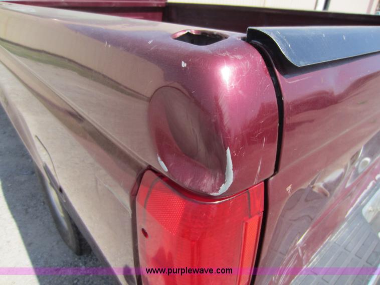 image for item C5413 1996 Ford F150 pickup truck