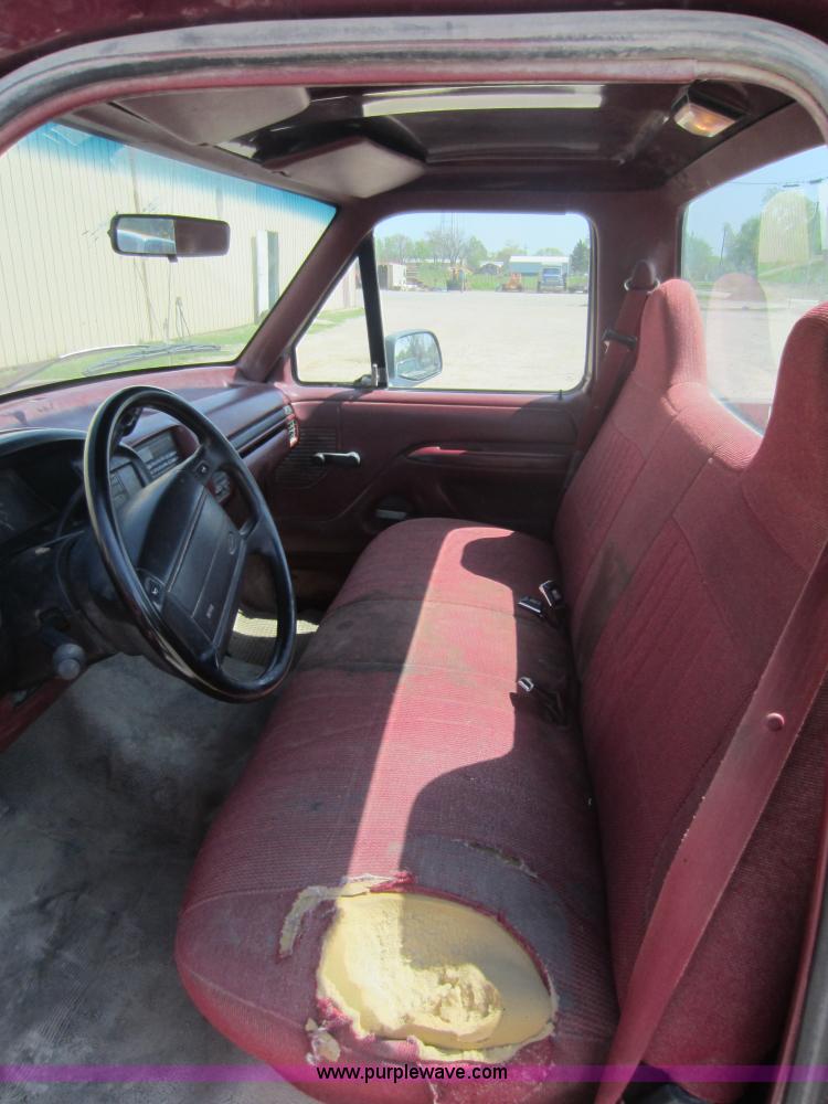 image for item C5413 1996 Ford F150 pickup truck