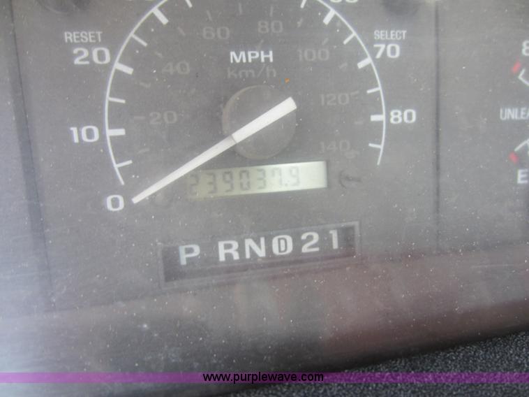 image for item C5413 1996 Ford F150 pickup truck