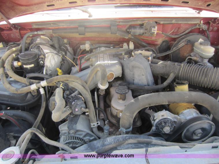 image for item C5413 1996 Ford F150 pickup truck