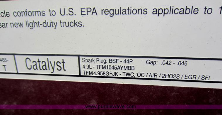 image for item C5413 1996 Ford F150 pickup truck