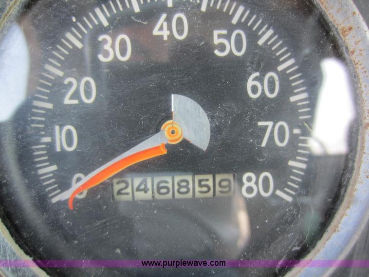 image for item C5414 1973 International Transtar 4200 semi truck