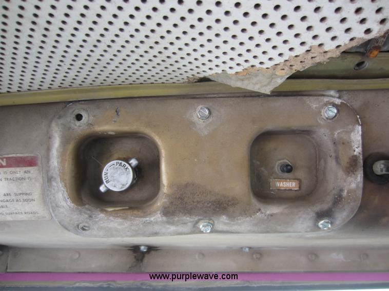 image for item C5414 1973 International Transtar 4200 semi truck