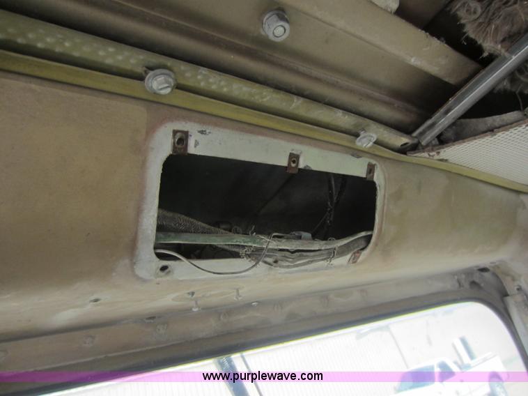 image for item C5414 1973 International Transtar 4200 semi truck