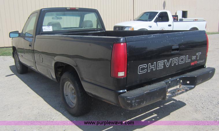 image for item C5415 1997 Chevrolet C1500 pickup truck
