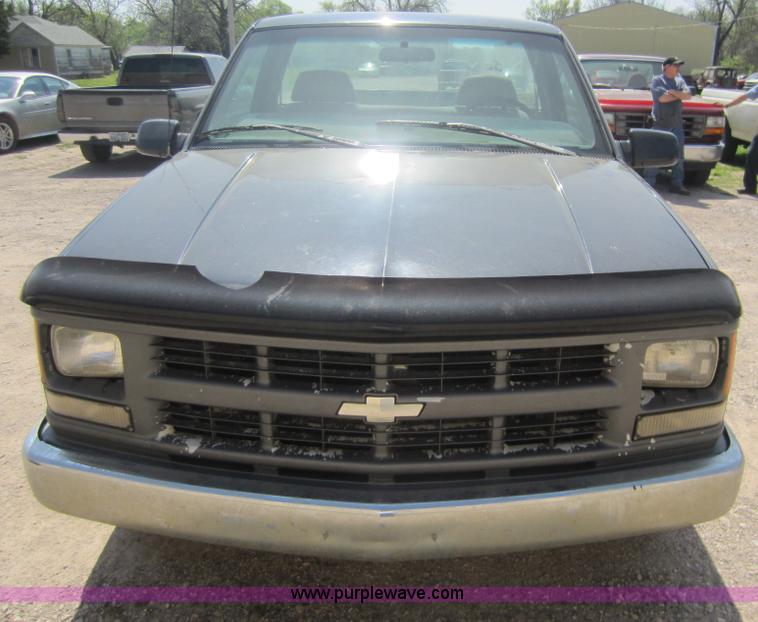 image for item C5415 1997 Chevrolet C1500 pickup truck