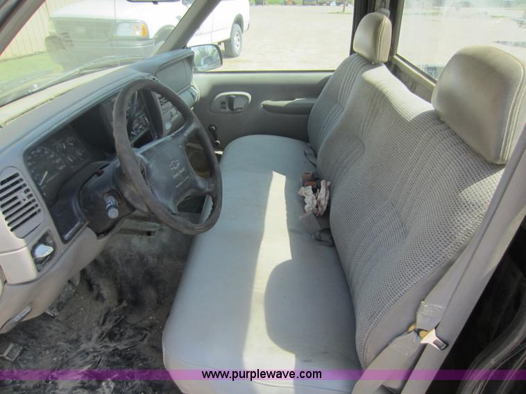 image for item C5415 1997 Chevrolet C1500 pickup truck