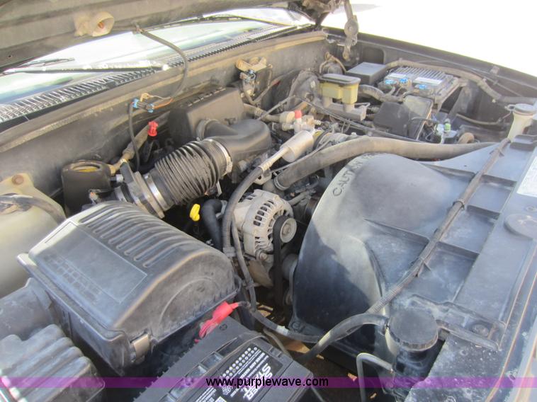 image for item C5415 1997 Chevrolet C1500 pickup truck