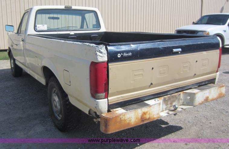 image for item C5416 1991 Ford F250 pickup truck