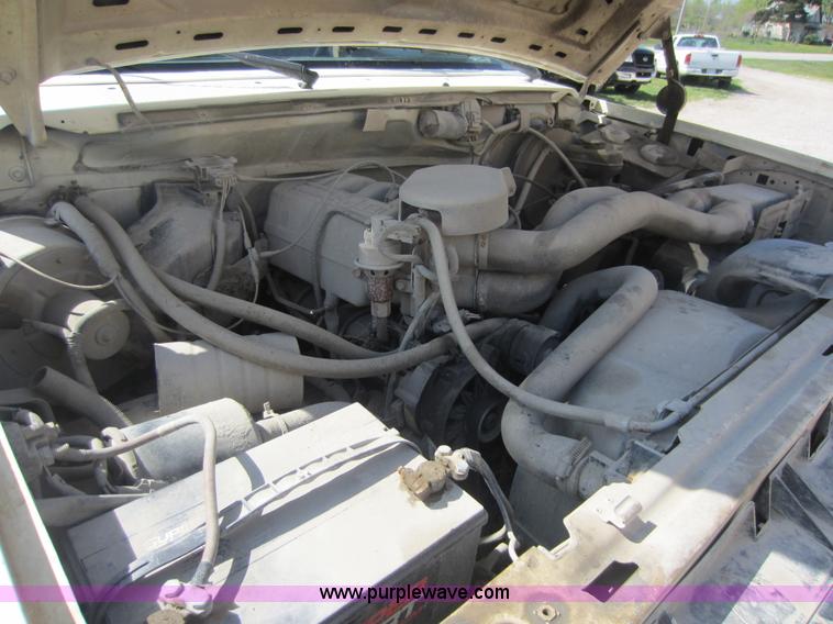 image for item C5416 1991 Ford F250 pickup truck