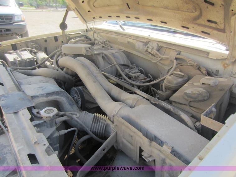 image for item C5416 1991 Ford F250 pickup truck