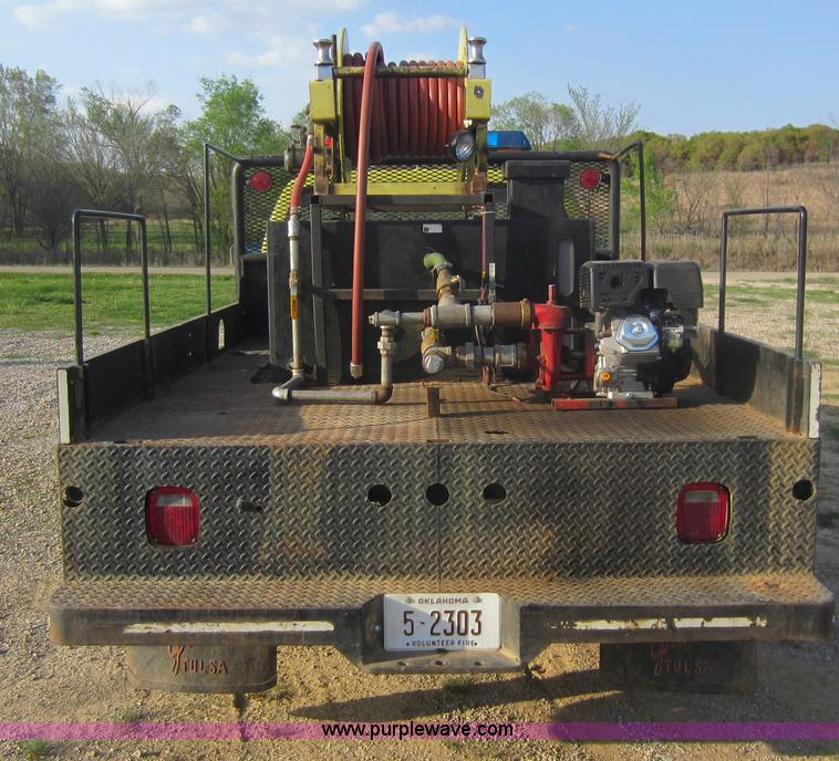 image for item C5424 1989 Chevrolet V3500 fire truck