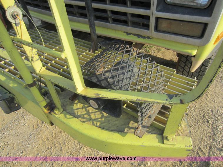 image for item C5424 1989 Chevrolet V3500 fire truck