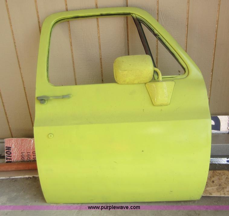 image for item C5424 1989 Chevrolet V3500 fire truck