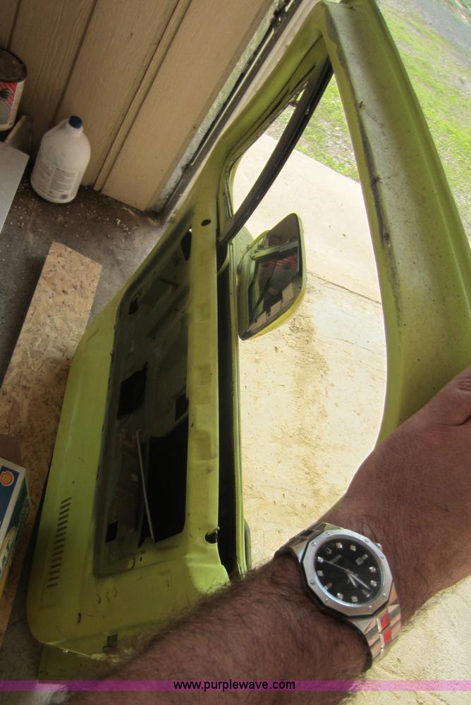 image for item C5424 1989 Chevrolet V3500 fire truck