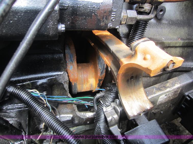 image for item C5425 2004 Freightliner Columbia semi truck