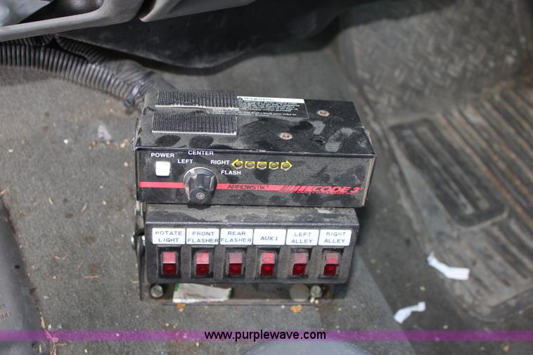 image for item D7549 2005 Chevrolet Silverado K2500HD LS crew cab pickup truck