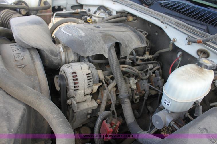 image for item D7549 2005 Chevrolet Silverado K2500HD LS crew cab pickup truck