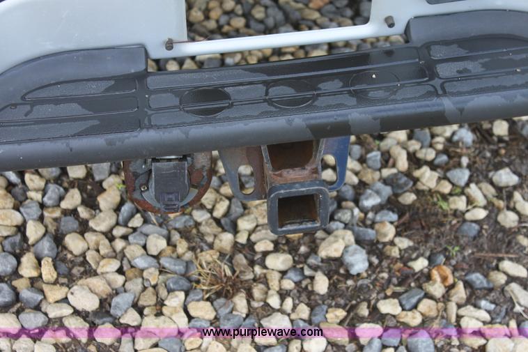 image for item D7555 2005 Chevrolet Silverado C1500 extended cab pickup truck