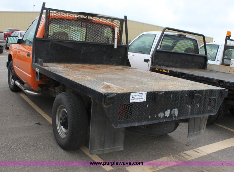 image for item D7628 1998 Chevrolet Cheyenne C2500 pickup truck