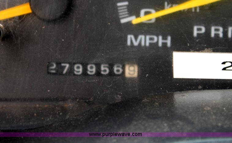 image for item D7628 1998 Chevrolet Cheyenne C2500 pickup truck