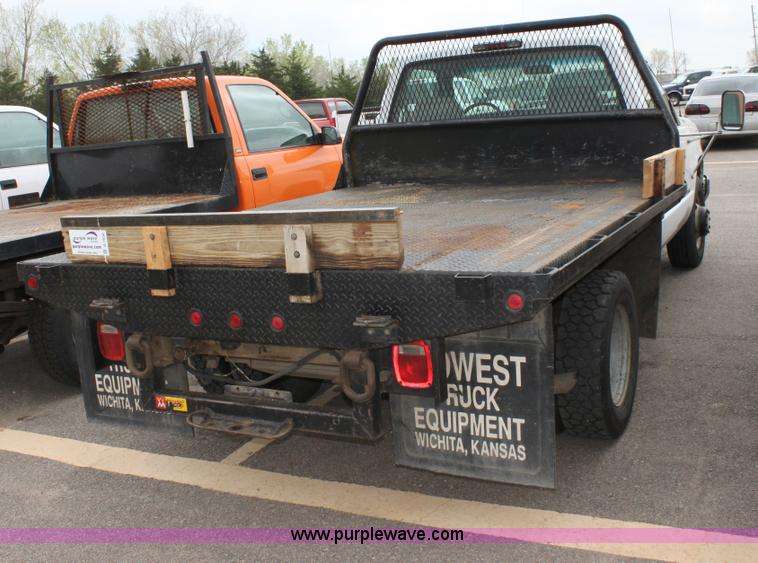 image for item D7630 2000 Chevrolet C3500 LS pickup truck