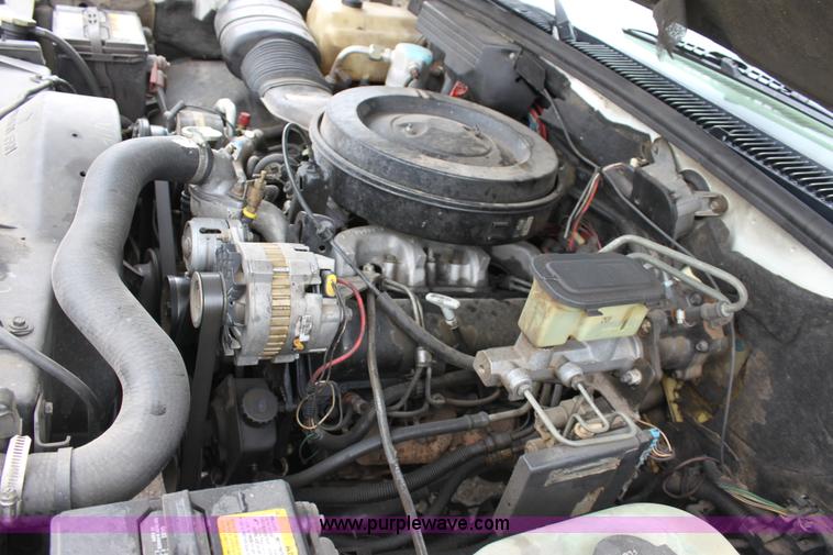 image for item D7631 1991 Chevrolet C3500 pickup truck