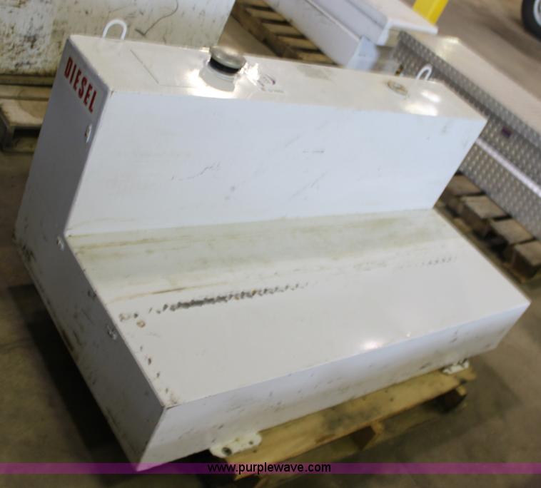 image for item D7652 Delta 100 gallon L shaped fuel tank