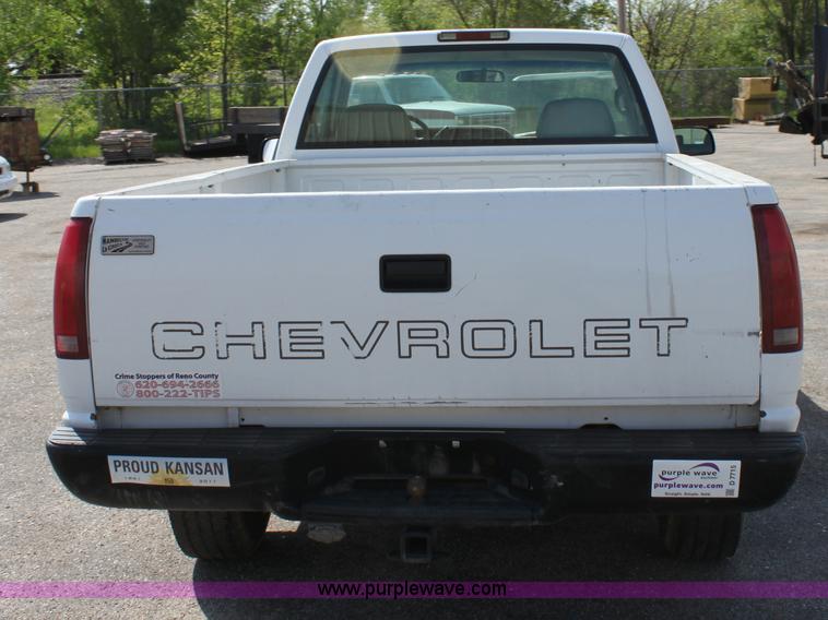 image for item D7715 1996 Chevrolet K1500 Cheyenne pickup truck