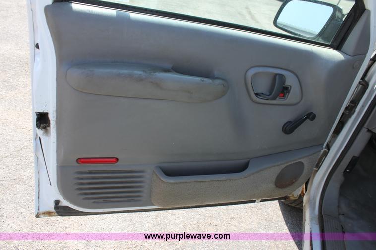 image for item D7715 1996 Chevrolet K1500 Cheyenne pickup truck