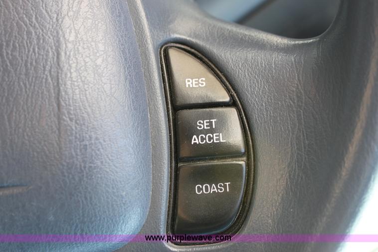 image for item D7716 2001 Ford Crown Victoria Police Interceptor