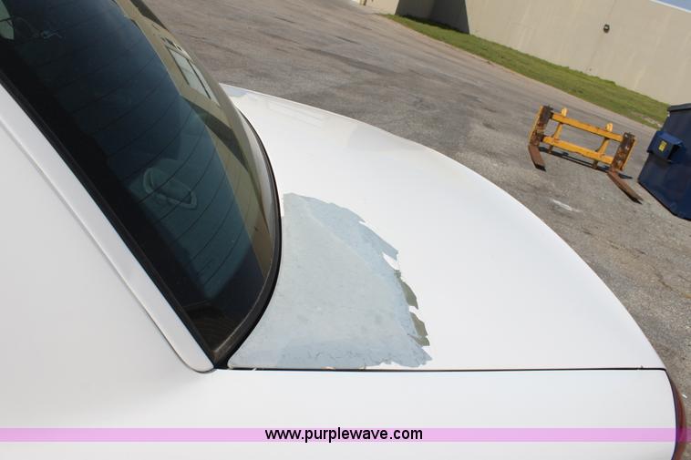 image for item D7716 2001 Ford Crown Victoria Police Interceptor