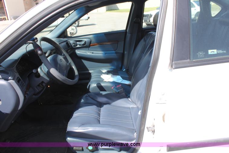 image for item D7717 2000 Chevrolet Impala