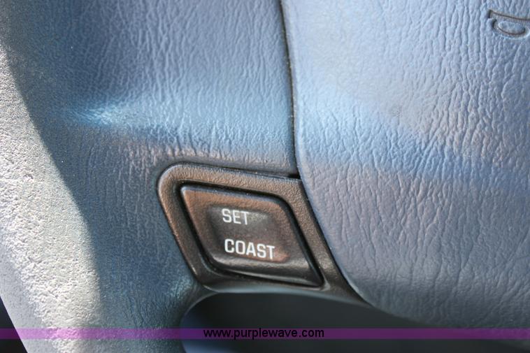 image for item D7717 2000 Chevrolet Impala