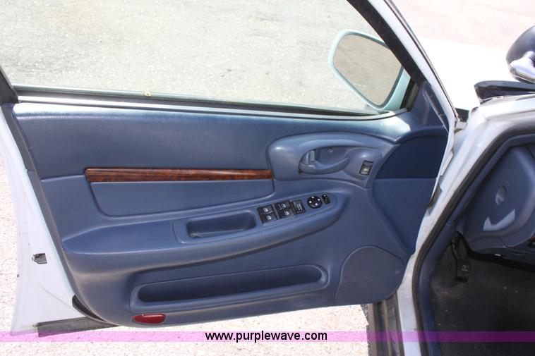 image for item D7719 2000 Chevrolet Impala