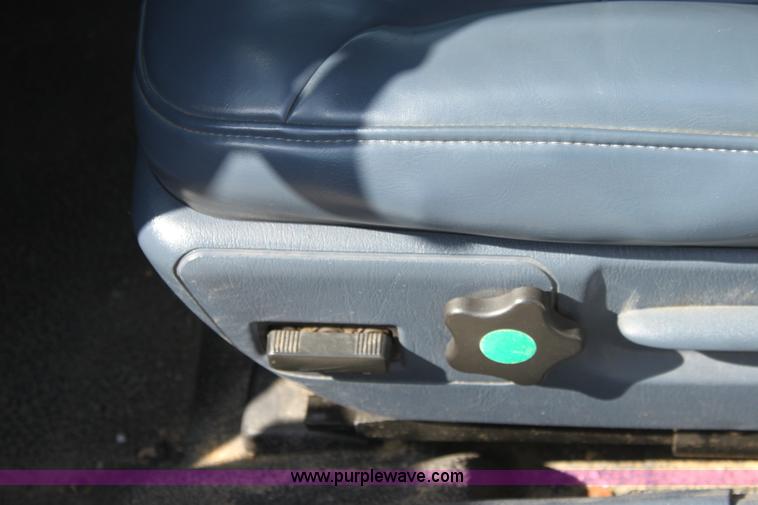 image for item D7719 2000 Chevrolet Impala