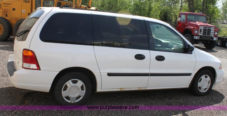 image for item D7720 2002 Ford Windstar LX mini van